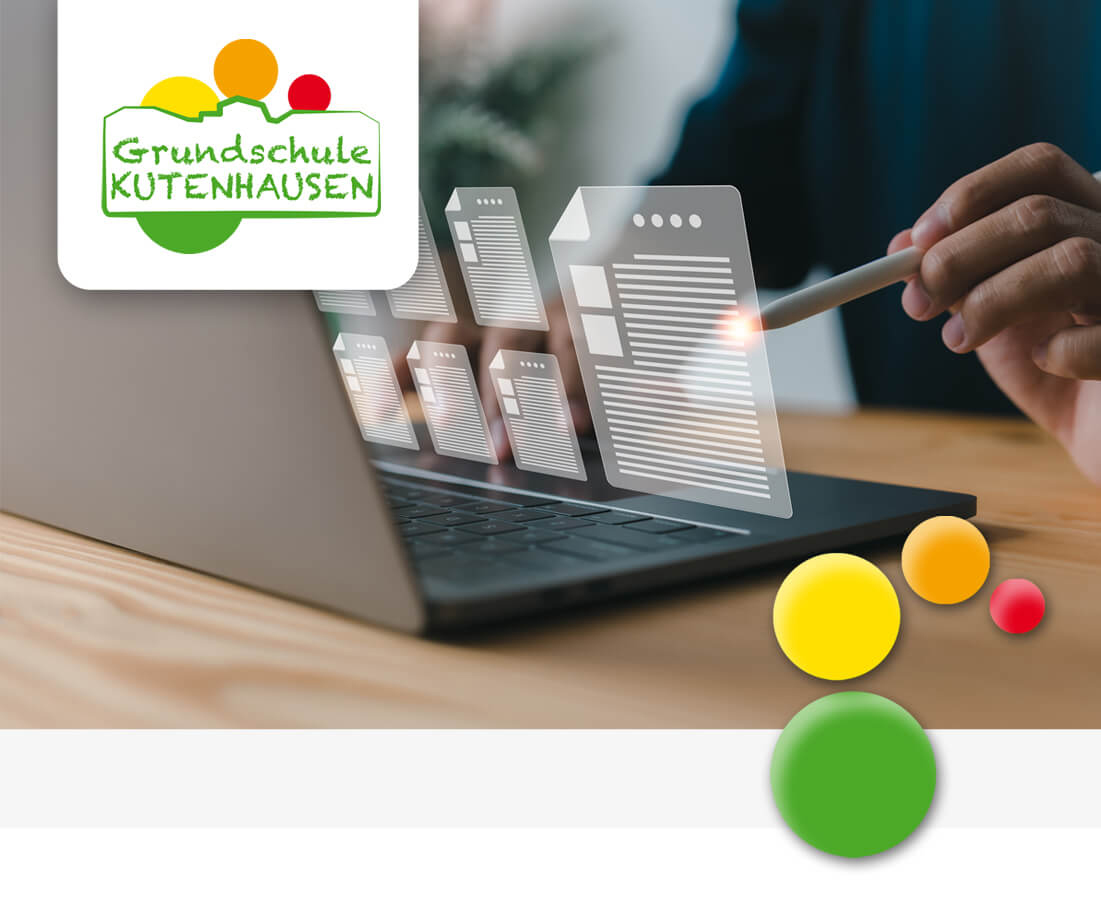 virtueller Laptop mit Downloaddokumenten